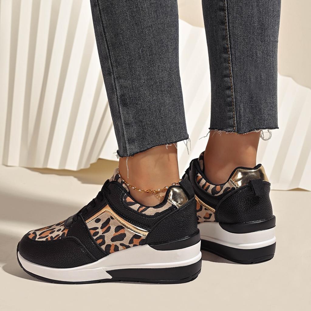 2025 New Flat Leopard Print Lace-Up Casual Sneakers Women's Plus Size All Seasons Single Shoes Running Shoes