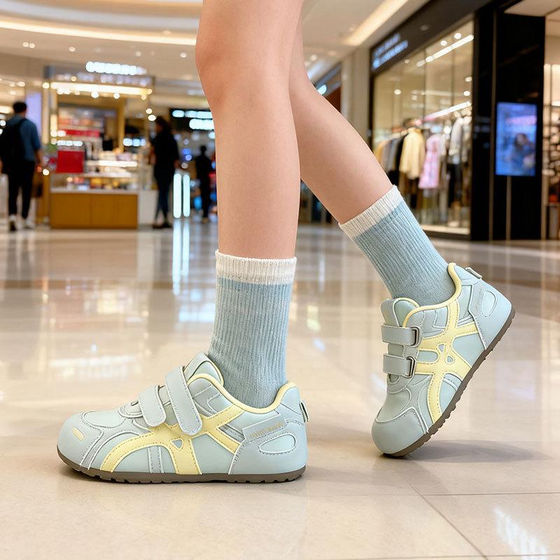 Velcro Flat-soled German Training Shoes Women's Spring and Autumn 2025 New Little White Shoes Casual Sports Shoes Board Shoes Forrest Gump Shoes