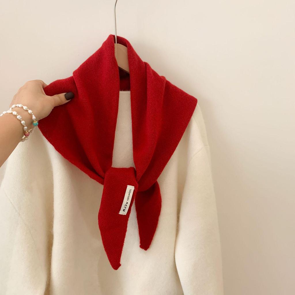 Women's Wool Knit Triangle Shawl Scarf - Versatile, Warm for Autumn & Winter