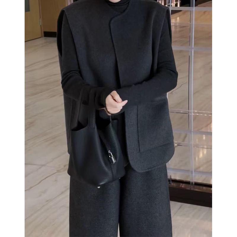 

2025 Autumn/Winter Retro Sleeveless Vest & Wide-Leg Cropped Pants Woolen Three-Piece Set XXL