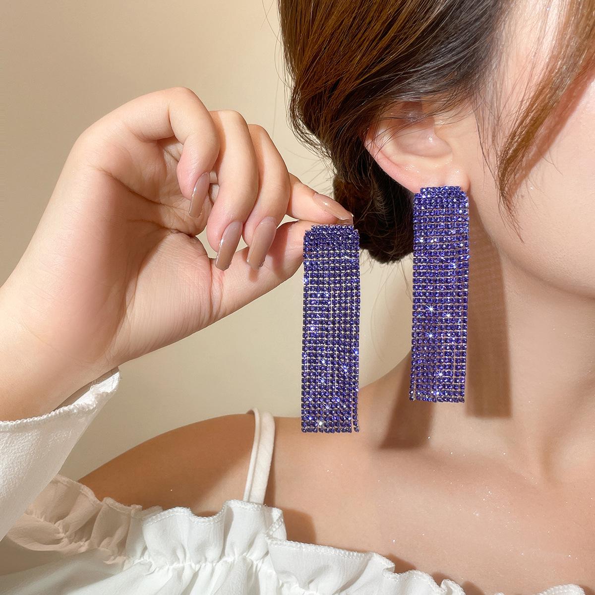 

Женские длинные серьги премиум-класса с геометрическим дизайном и стразами