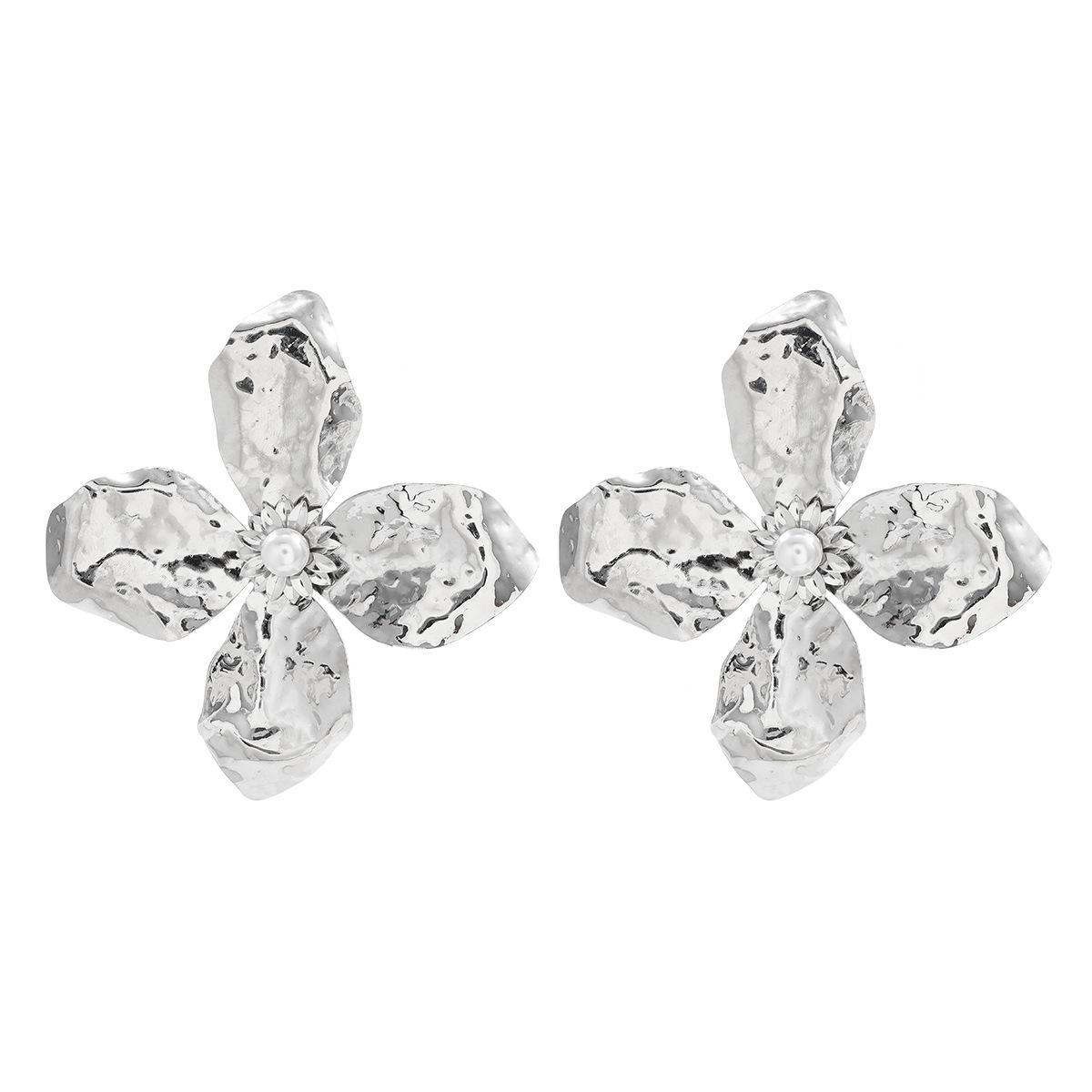 

Женские серьги с искусственным жемчугом и металлическим цветком 2024 года - INS Style серебряный