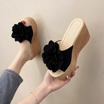 Sandales compensées tendance pour femmes Été Plage Chaussures à plateforme Fleur Bout ouvert Sandales pour femmes Semelle épaisse douce et confortable Claquettes pour dames