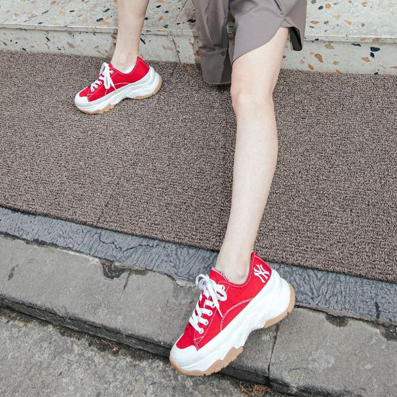 MLB Chunky High Low New York Yanker Fabric Slip Resistant Abrasion Resistant Low top Chunky Sneakers Unisex Red 32SHU2111-50R