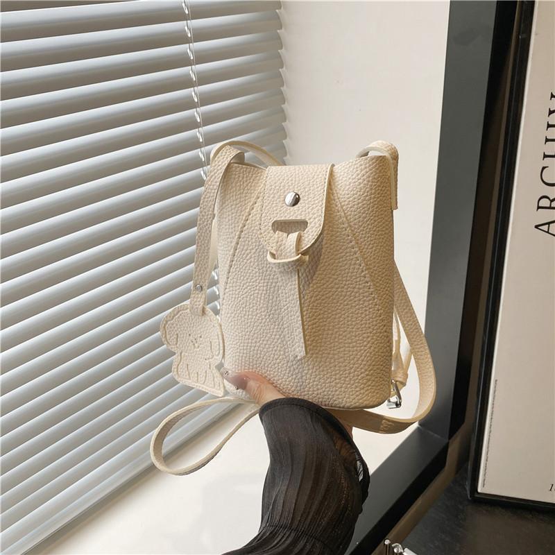 Summer Small Fresh Mobile Phone Messenger Bag New Foreign Style Small Satchel Shopping Cute Small Lightweight Mini Bucket Bag