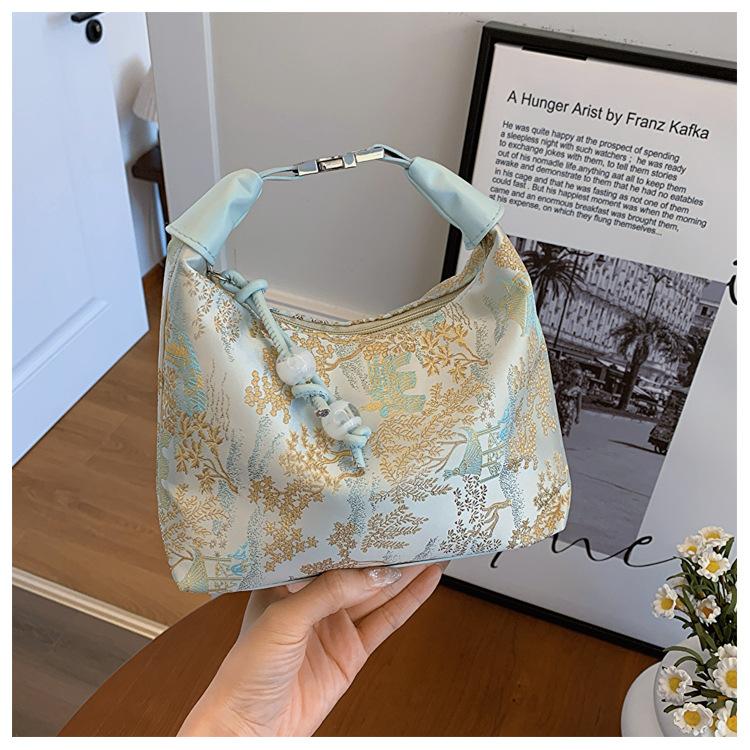 New Chinese Style Retro Bag Women's 2025 New Silk Jacquard Handbag Fashionable and Simple Shoulder Messenger Bag