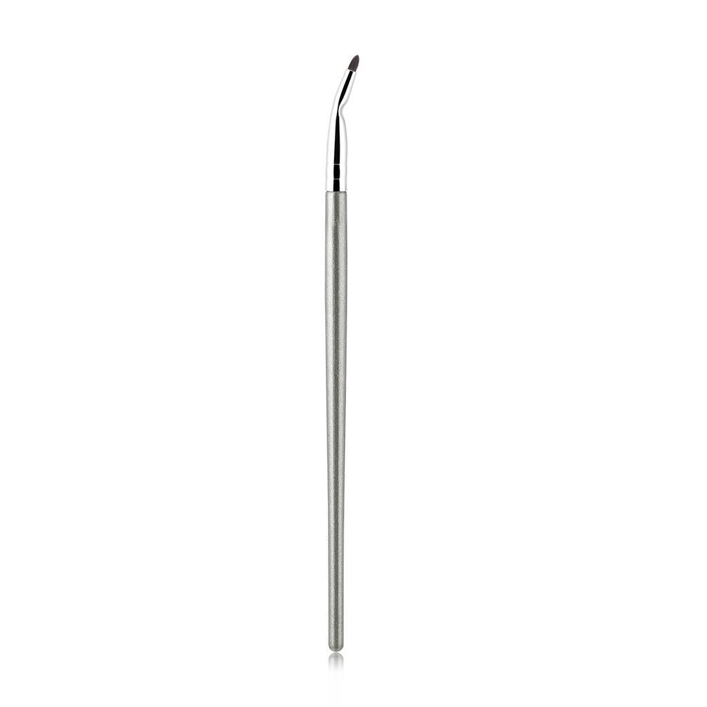 Single Multifunctional Angled Eyeliner BrushFine BrushConcealer BrushDrawing SilkwormsUnder Eyelid To Tear TroughEye Detail Brus