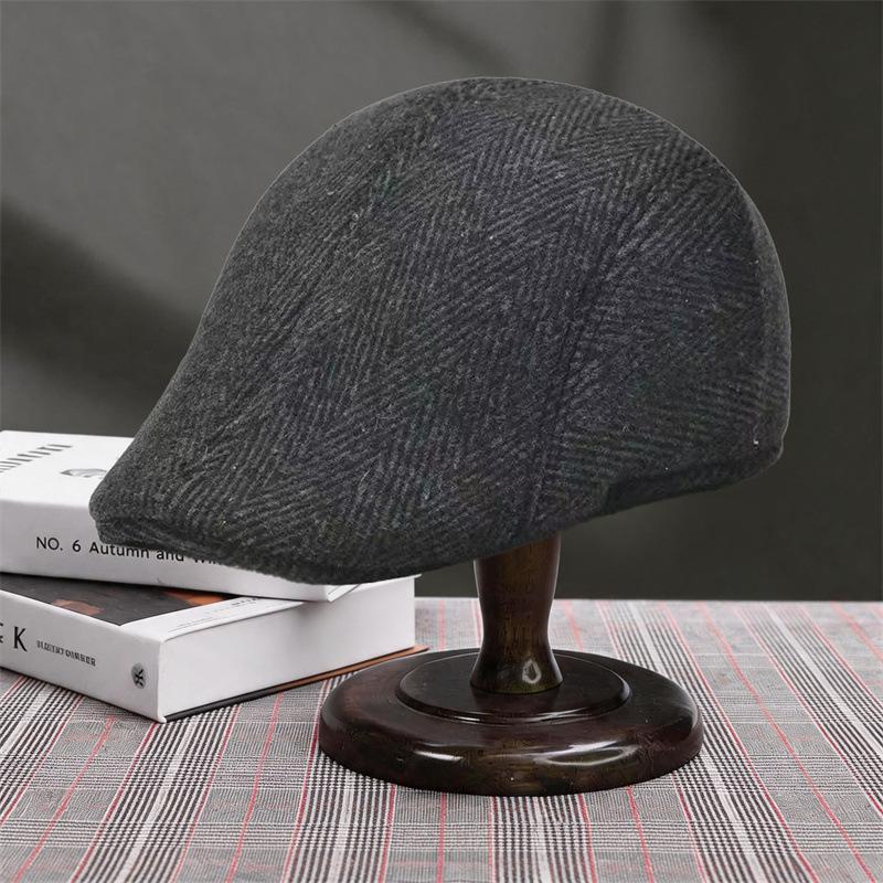 Autumn and winter retro warm forward hat men's literary beret striped simple forward hat casual hat