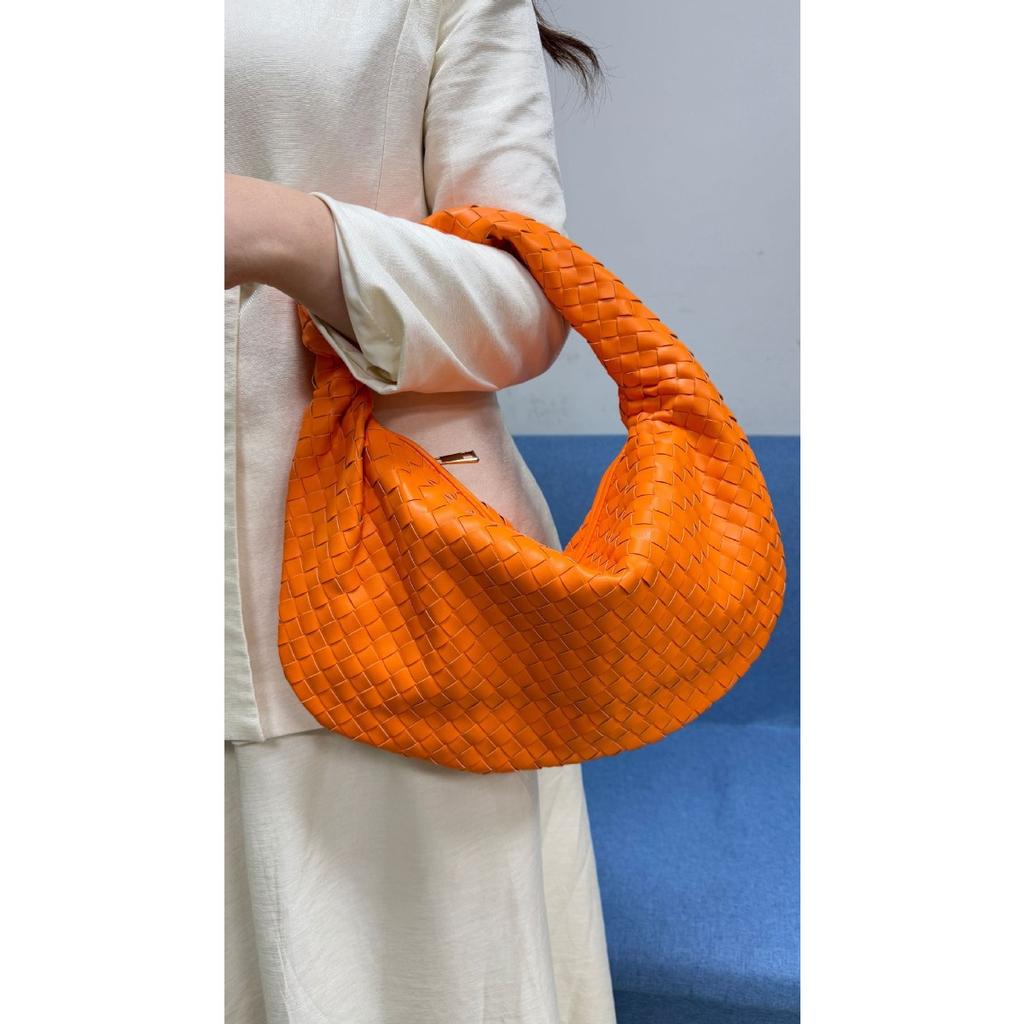Popular hand-woven tote bag 2025 new portable underarm bag women's versatile dumpling crescent bag