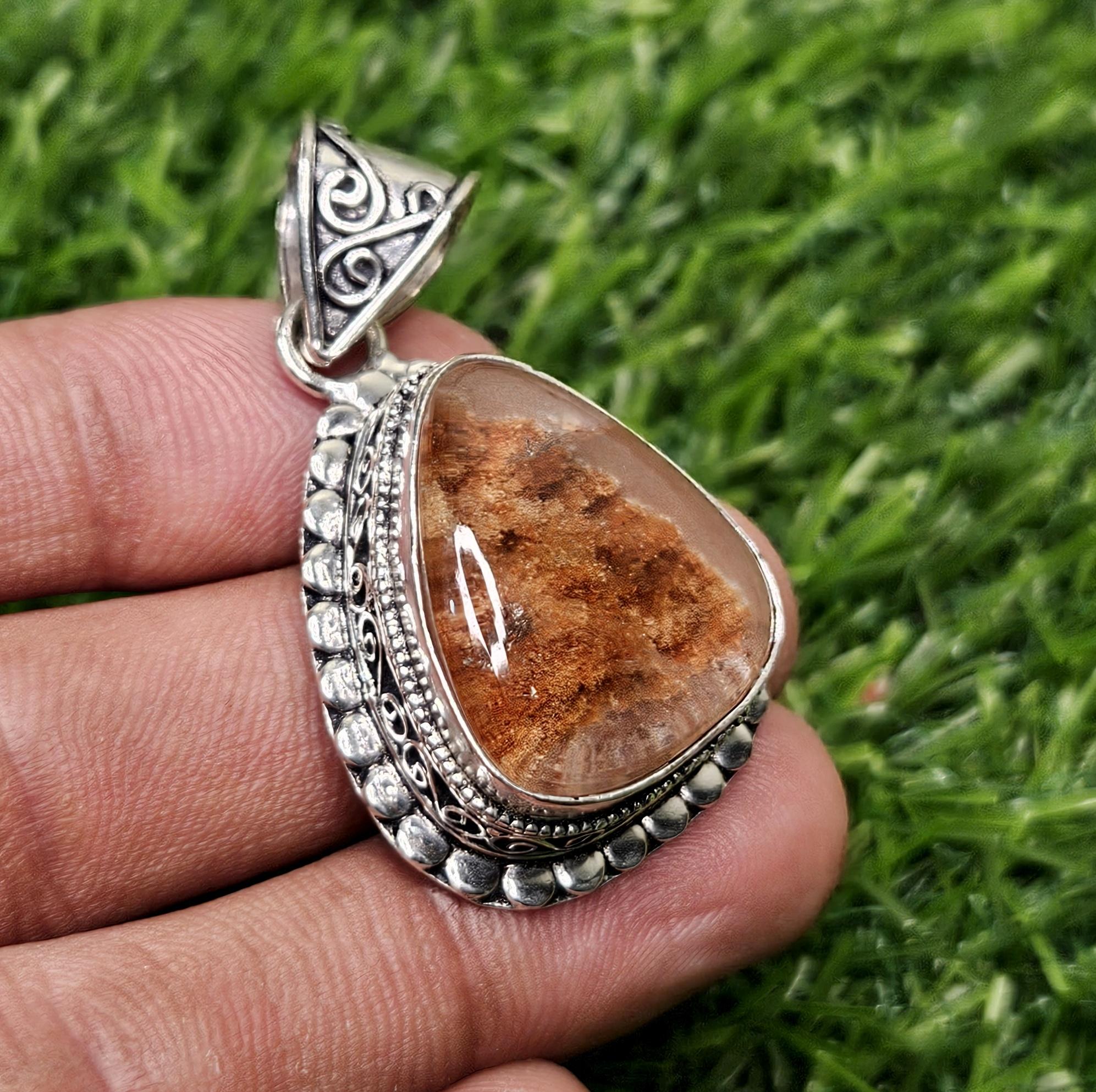 

Кулон из натурального садового кварца, подвеска из стерлингового серебра 925 пробы, кварцевый серебряный кулон, подарок для нее коричневый