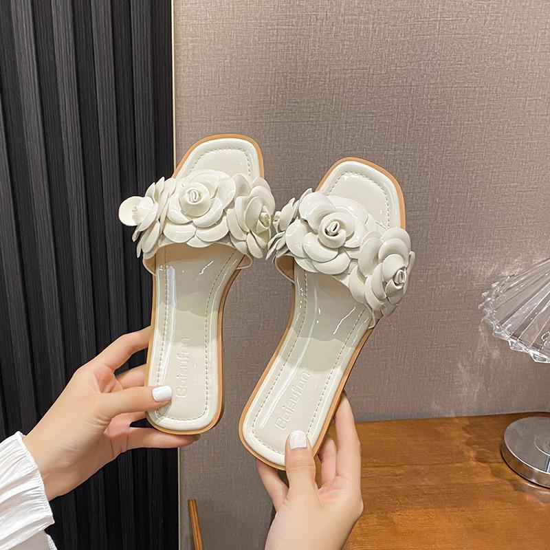 Fashion White Camellia Women Slippers  Designer Mixed Color Summer Shoes Woman Flower Decoraion Flip Flops Outdoor Slides Shoes