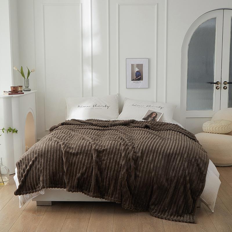 Luxury Thick Milk Velvet Extra Wide Ribbed Wool Blanket Autumn And Winter Thick Kindergarten Blanket And Office Nap Blankets