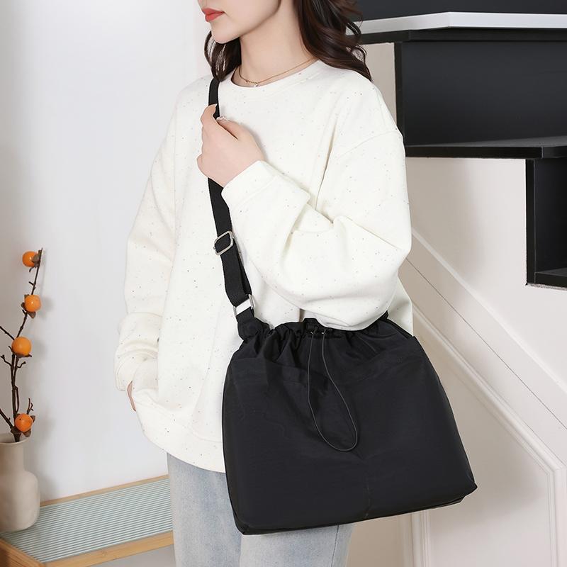 Crossbody Bag Women's Shoulder Bag Large Capacity Commuter Tote Bag