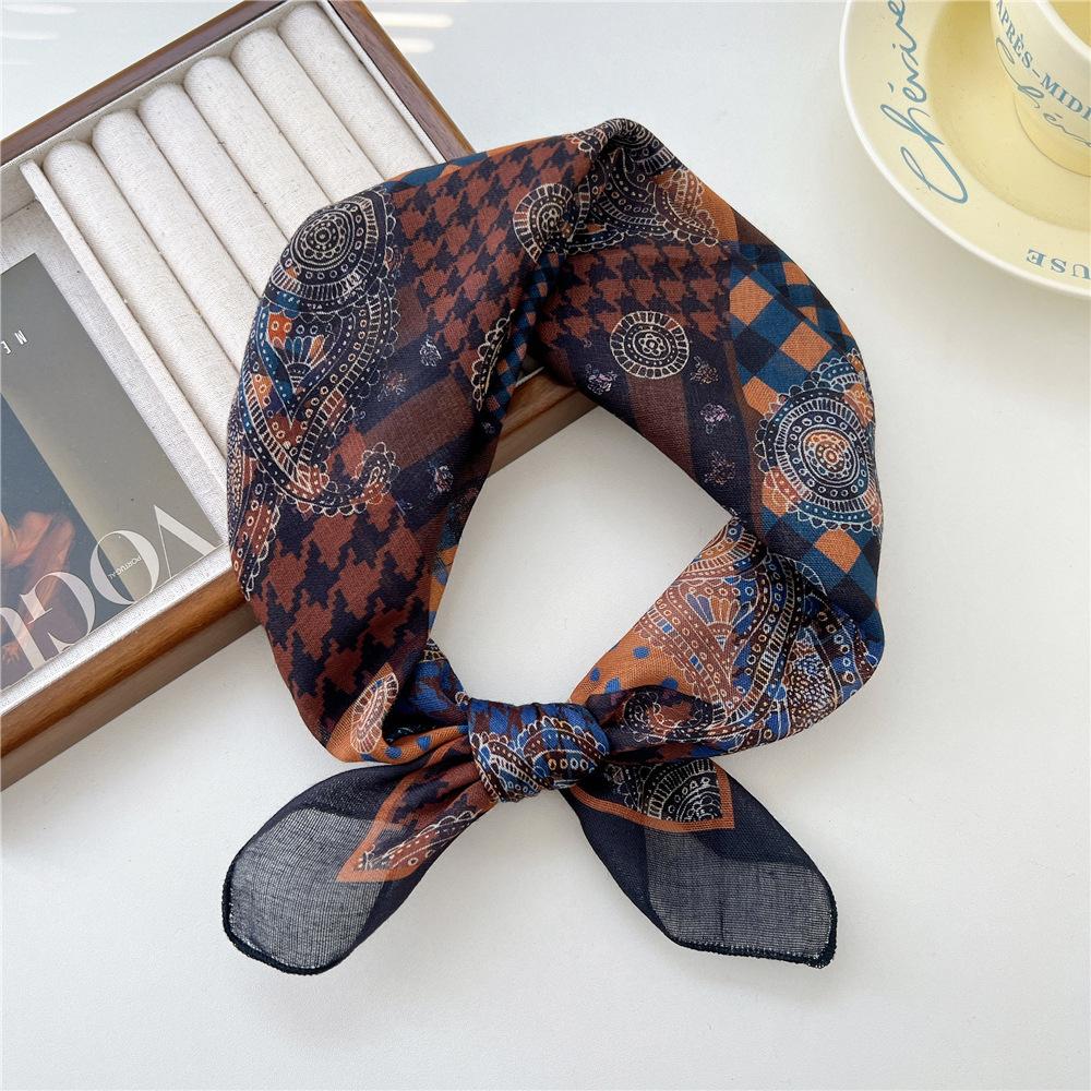 55 Leopard Print Cotton And Linen Silk Scarf Women'S Small Square Scarf Neck Protection Headscarf Decorative Scarf Fashionable Foreign Style Scarf