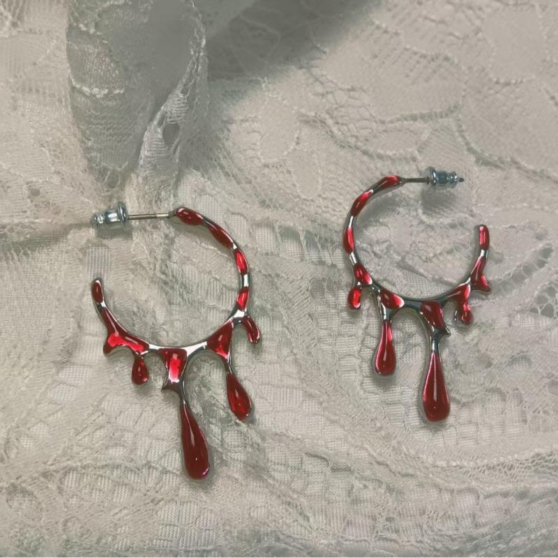 Новые серьги-пусеты капля крови модный тренд Хэллоуин готика отправить друзьям