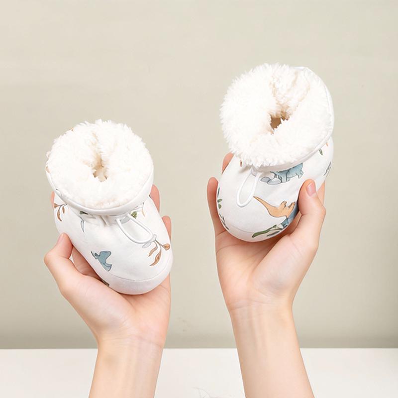Non-Slip Fleece Baby Shoes for 0-1 Year Old Boys & Girls, Pre-Walking Foot Covers, 6-12 Months