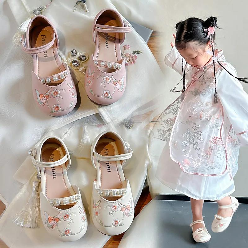 Kids Half Sandals 2024 Summer New Girls Chinese Style Pearl Hollow Flats Children's Elegant Princess Dance Shoes for Party Show