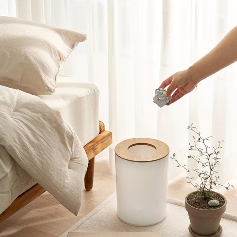 DECOVIEW White Wood Trash Can