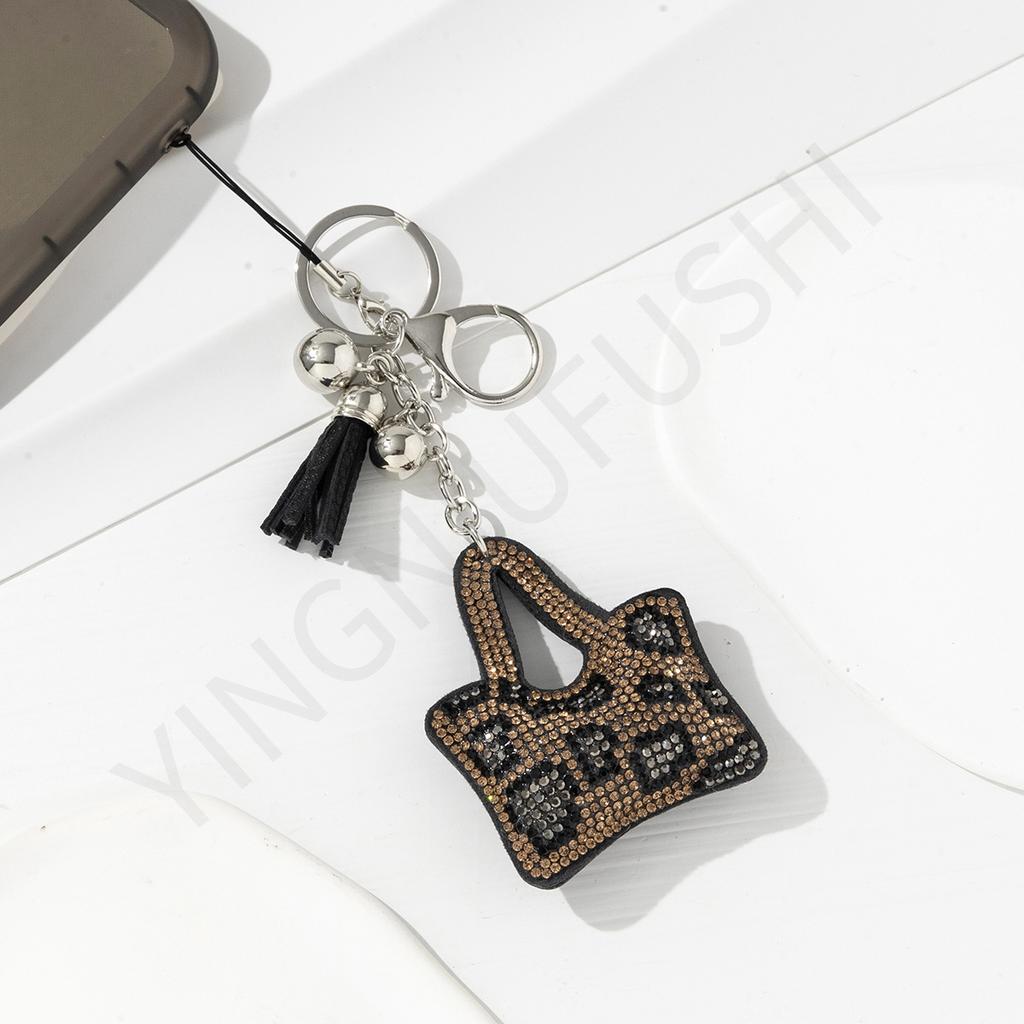 Creative Leopard Print Rhinestone Keychain, Japanese and Korean Fashion Keychain Pendant, Bag Jewelry Pendant, Spot.