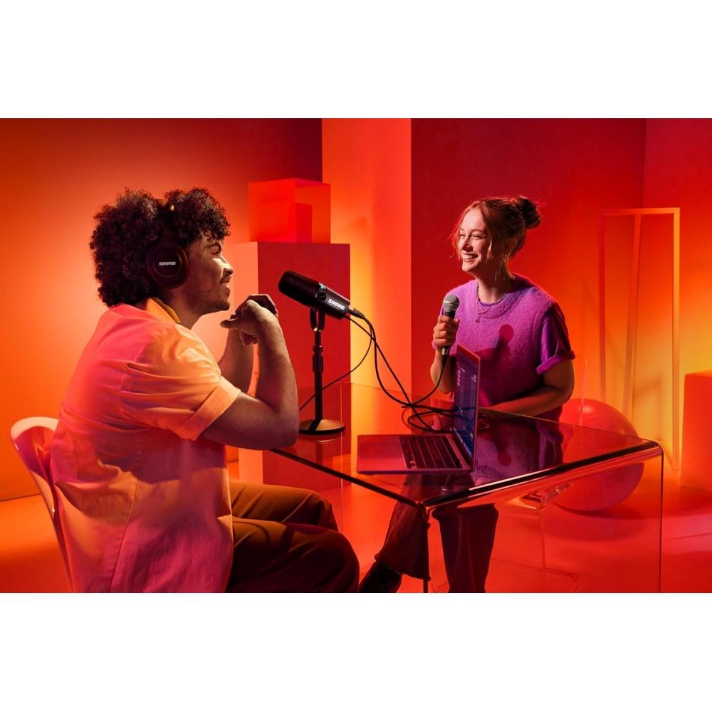 Shure Mv7i Dynamic Microphone   Audio Interface Black  2 Channel Support Maximum