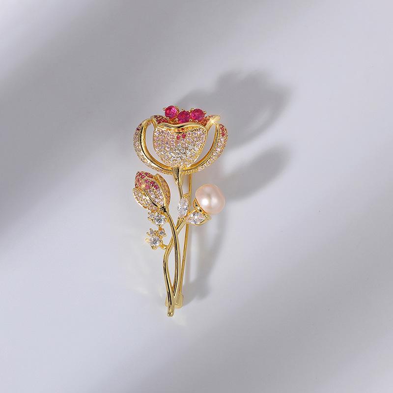 Luxury Zircon Lotus Brooch with Freshwater Pearl Pin - High-Grade Wedding Corsage Accessory