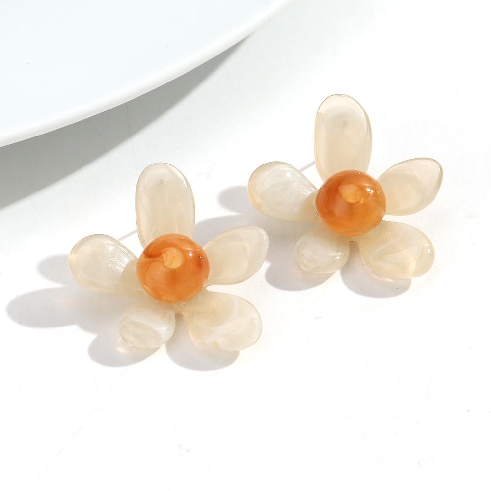New Colorful Acrylic Flower Stud Earrings for Women Summer Fashion Five Petal Floral Resin Earring Statement Jewelry Daily Gifts