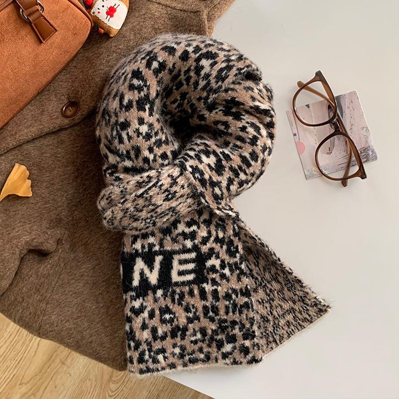 Leopard Print Scarf Women's Winter Autumn and Winter Atmosphere New Couple Scarf Warm and Thickened Korean Versatile