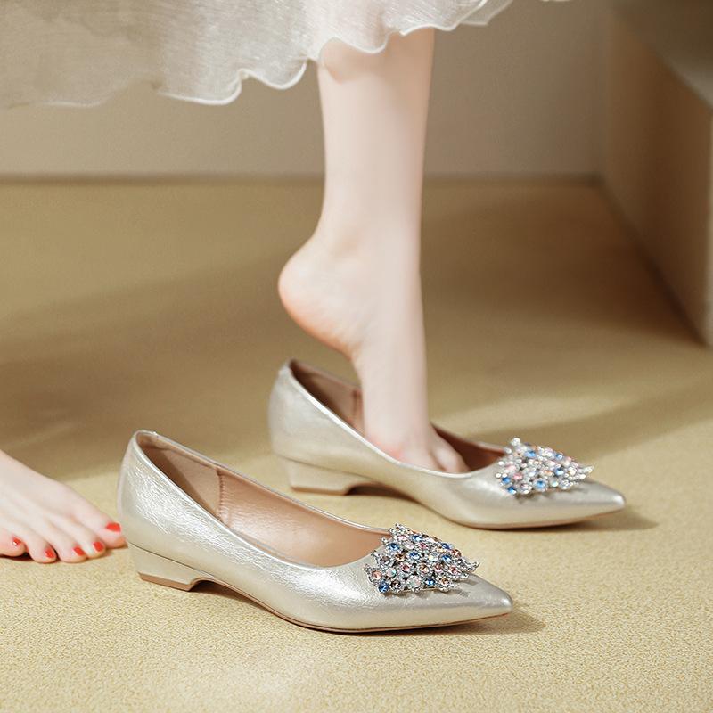 2025 new fashionable colored rhinestone pointed head shallow mouth single shoes women's thick heel soft leather not tired feet comfortable low