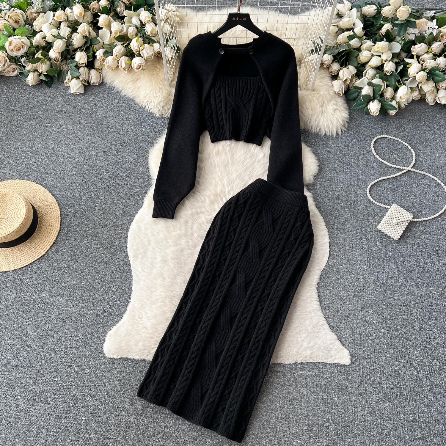 

Осенний обтягивающий трикотажный комплект из 3 предметов для женщин, кардиган с длинными рукавами, топы и облегающая юбка, женский однотонный нежный свитер One Size чёрный