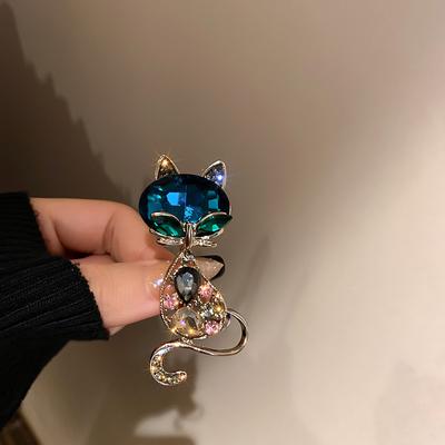 Moda Yeşil Gözler Kedi Broş Korsaj Altın Renk Hayvan Broşlar Kadınlar Için Pimleri Takı