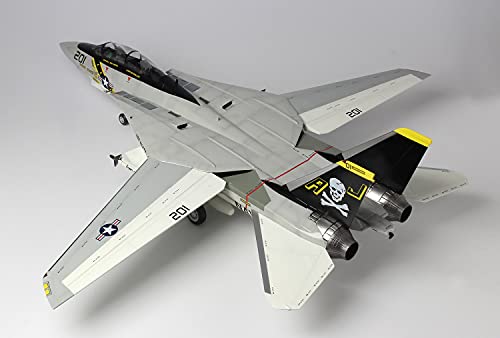 Platz/Italeri 1/48 Scale Aircraft Series U.S. Navy F-14A Tomcat Jolly Rogers (1970s VF-1, VF-2, VF-84) Plastic Model Kit TPA-01