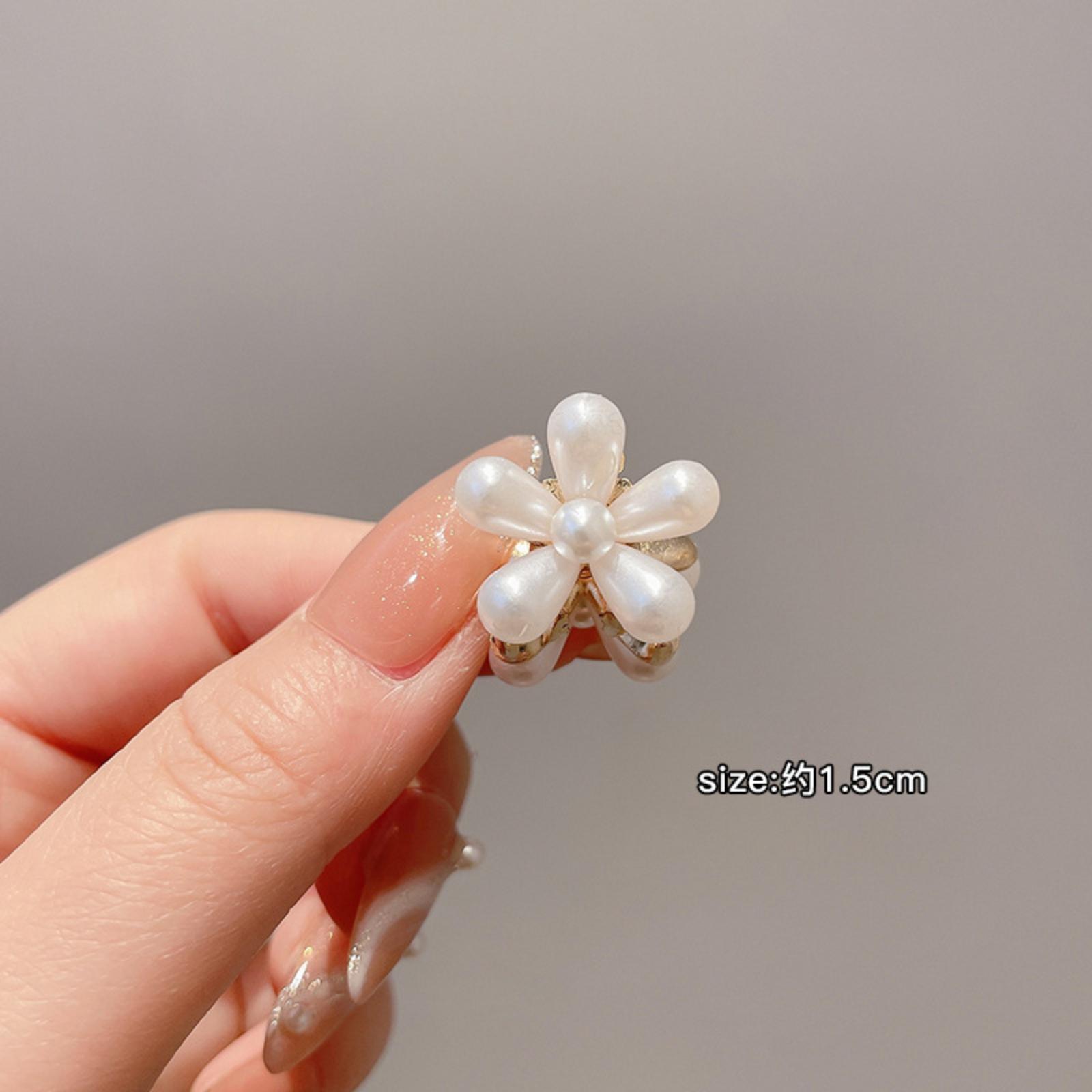 

Small Alloy Hair Claw Clip Half Up Hair Accessories Metal Hair Clamp Side Hairpin Headwear for Short Hair Styling New Design One Size белый