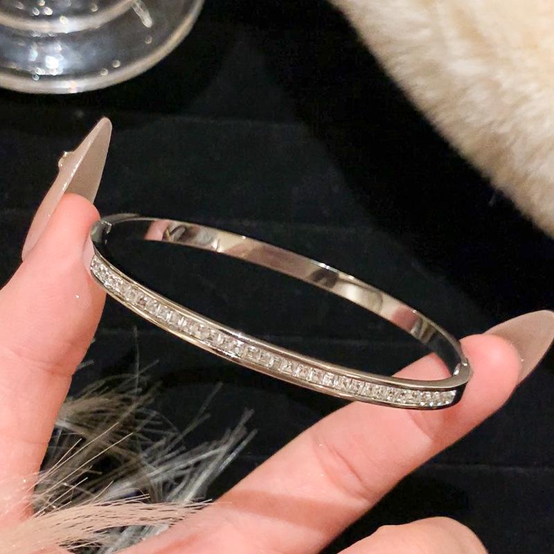 2024 Hot Trend Silver & Diamond Titanium Steel Bangle for Women