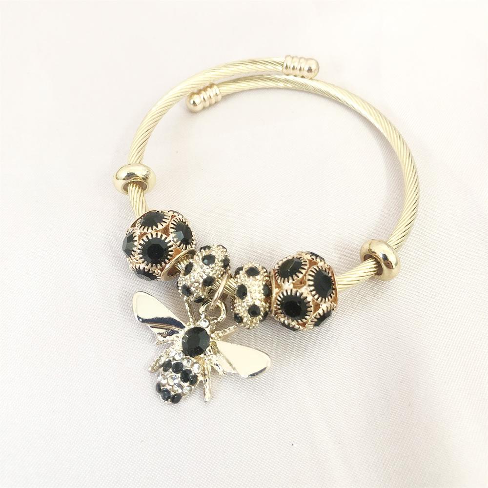 18K Gold Bee Pendant Bracelet with Zircon Rhinestones in Titanium Stainless Steel