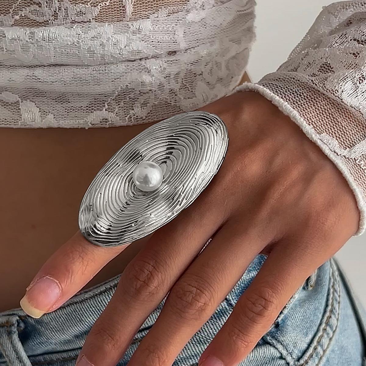 

TEMU популярное модное плиссированное кольцо из сплава с высоким чувством стиля ins персонализированное легкое роскошное стильное кольцо кольцо