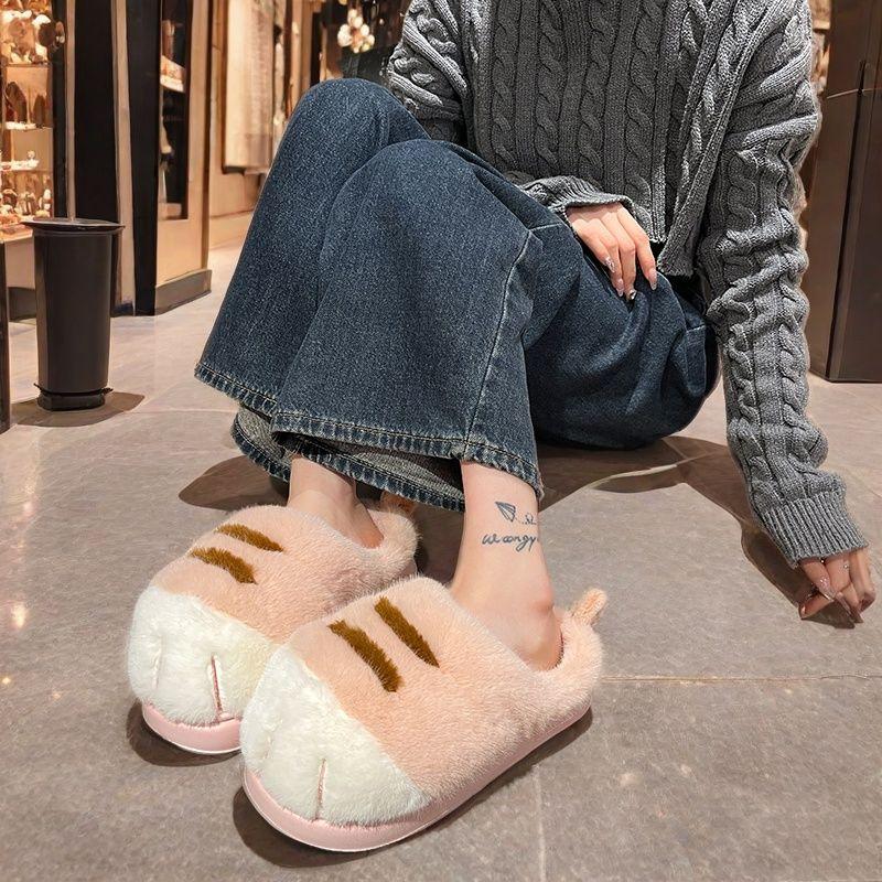 Fashion New Furry Kitty Cat Paw Slippers Woman Warm Winter Home Mules Slides Ladies Fuzzy Slippers Funny Fluffy Animal Claw Indoor Shoes