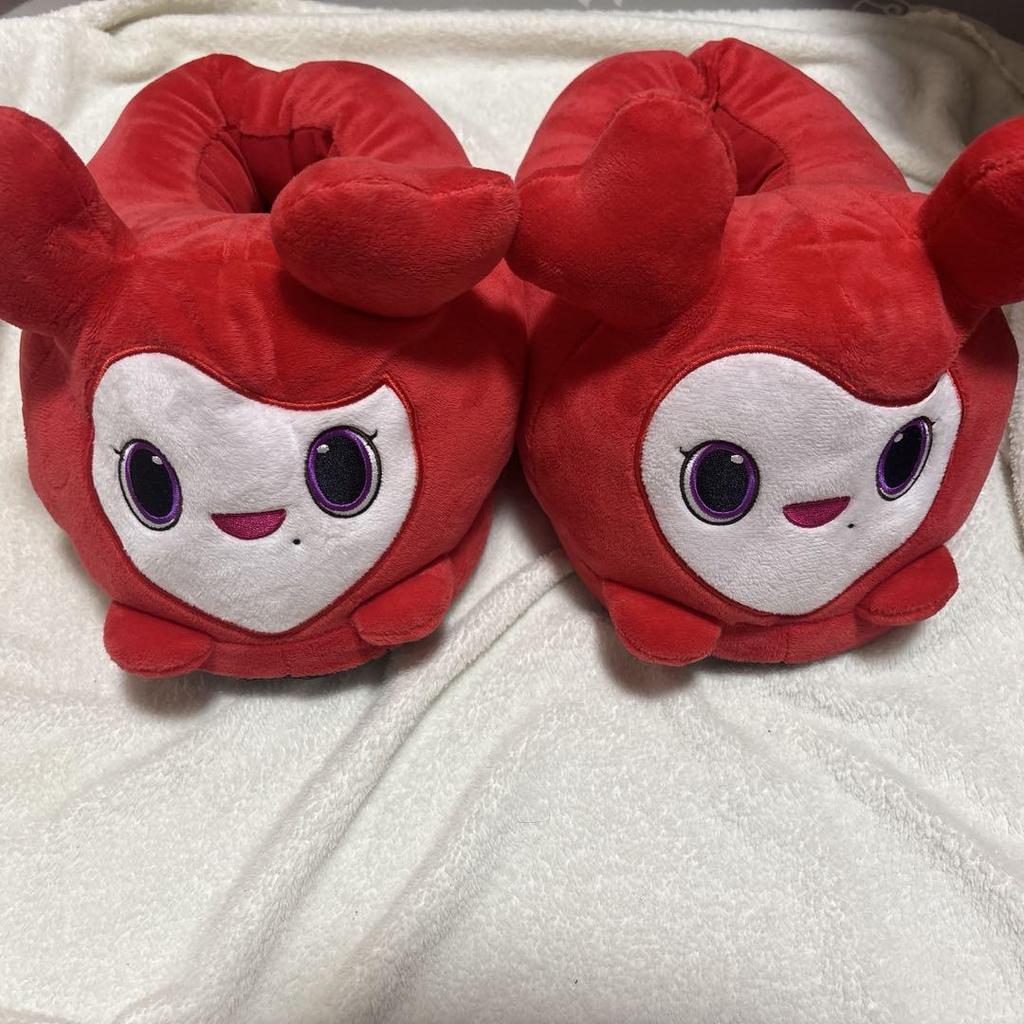 [USED] TWICE GIGO Limited Edition Plush Slippers Chaeyoung