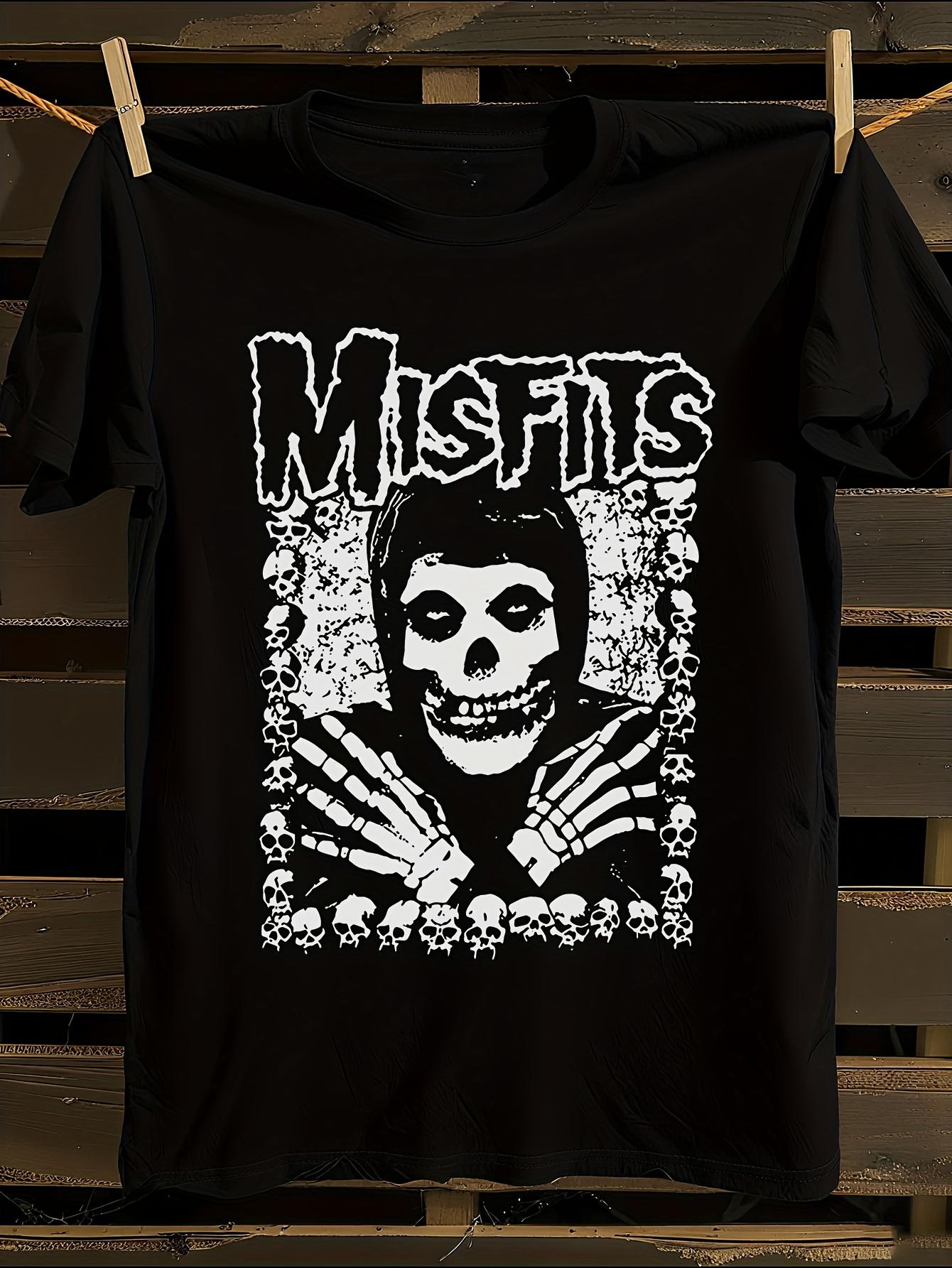 The Misfits Iconic Skull Logo and Gothic Lettering T-shirt M