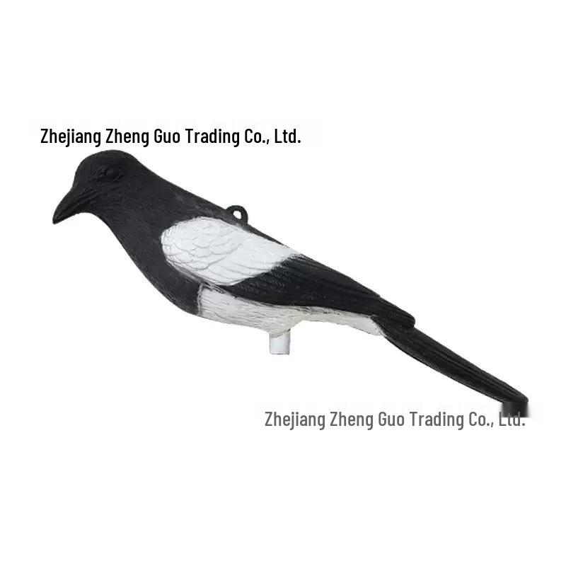 Magpie Flying Bird Plastic Ornament - Outdoor Garden Courtyard Decoy and Bird Repellent