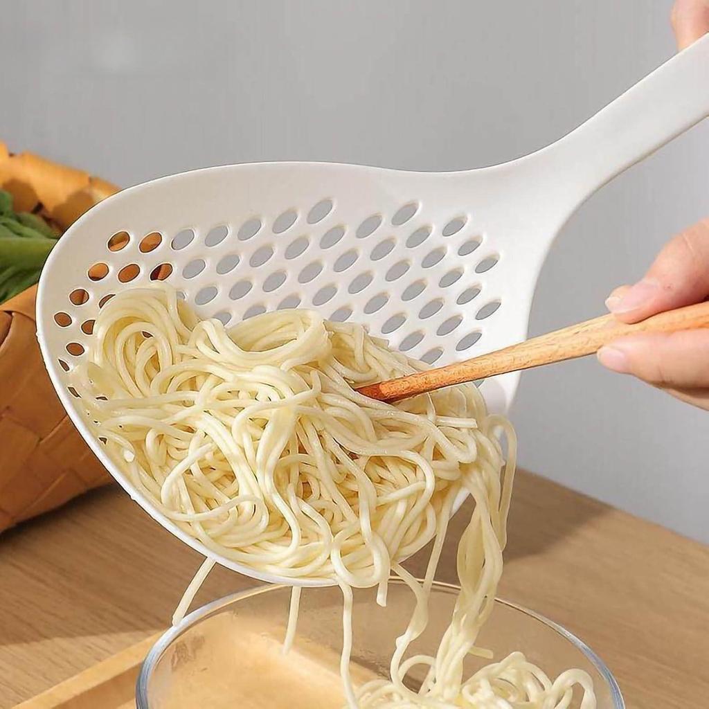 Strainer Scoop Colander Slotted Pasta Spoon Plastic Skimmer Spoon with Handle Food Drain Shovel for Kitchen Cooking KTY