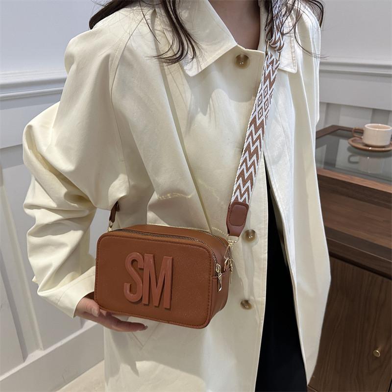 Minimalist Pu Small Square Bag With Shoulder Strap For Daily Women