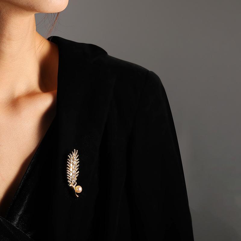 Bo Xin Yun Korean Zircon Wheat Ear Brooch with Freshwater Pearl