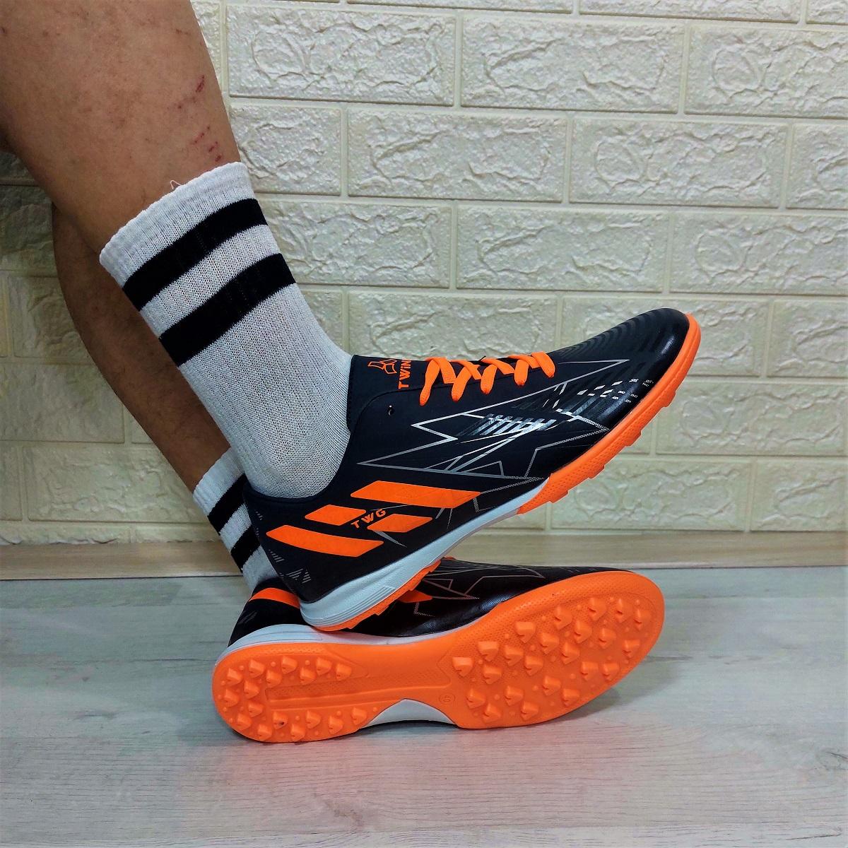 

Twingo 305 Dark-Orange Turf Football Shoes 37