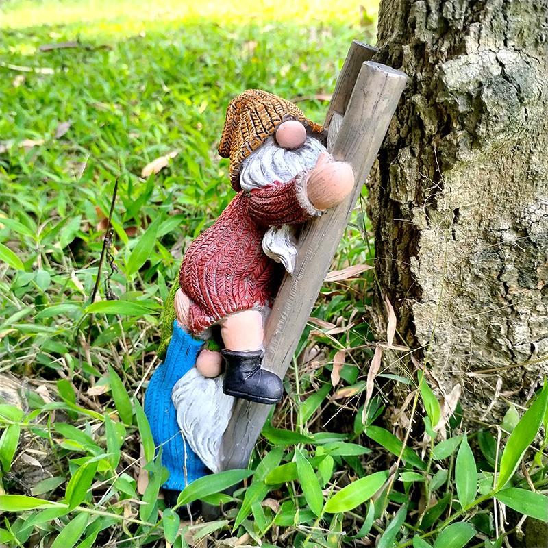 Resin Garden Gnome Figurine Decorative Stair-Climbing Dwarf Ornament Outdoor Patio Balcony Yard Decoration