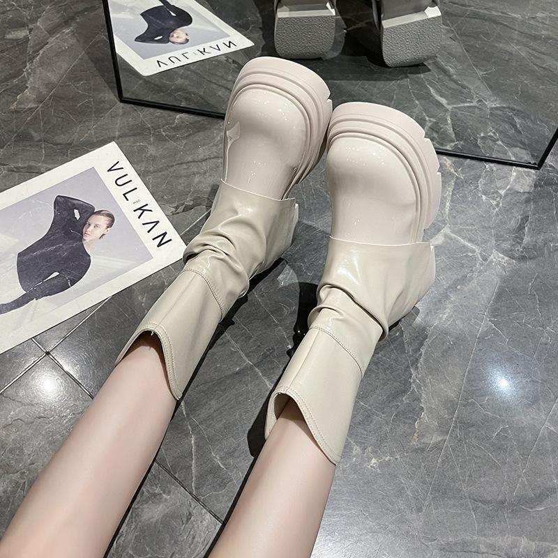 

2025 autumn new Korean version thick heel fashion short boots fashion pleated leather medium tube thin legs rear zipper Martin boots women 40