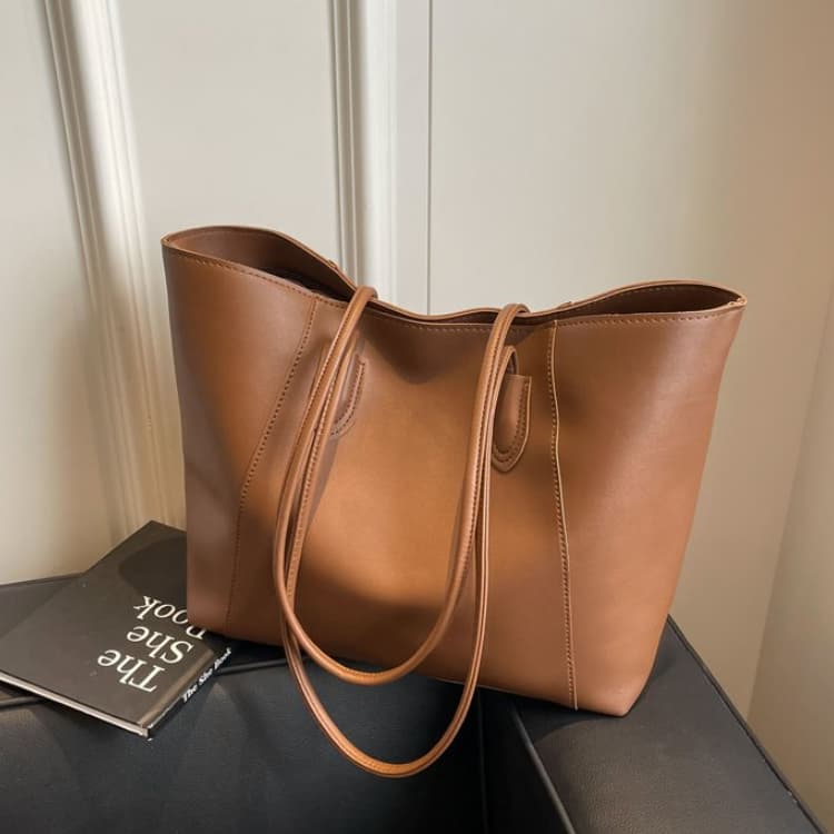 

2025 новая женская простая сумка подмышку, сумка через плечо 41*12*27cm темно-коричневого