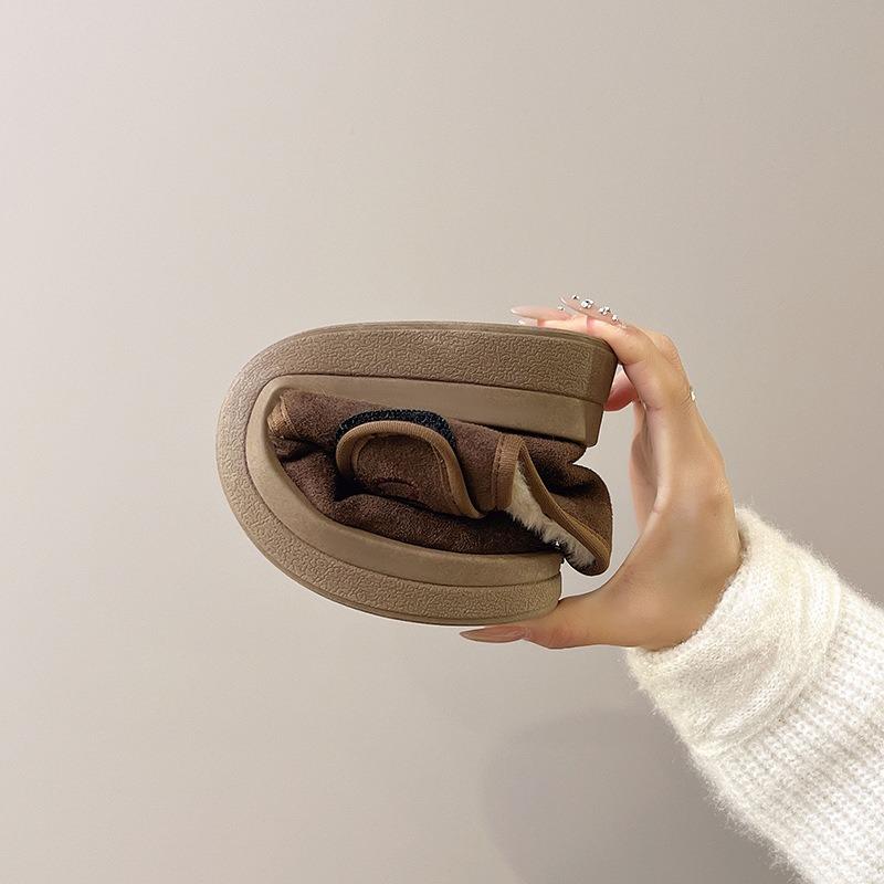 Winter new thick-soled women's velvet thickened warm cotton shoes soft-soled fashionable versatile Velcro women's shoes