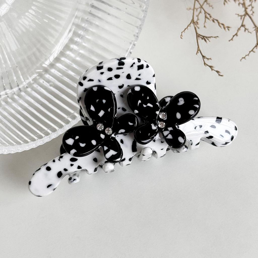 Fashionable Versatile Acetate Hair Claw Clip In Dazzling Colors For Women