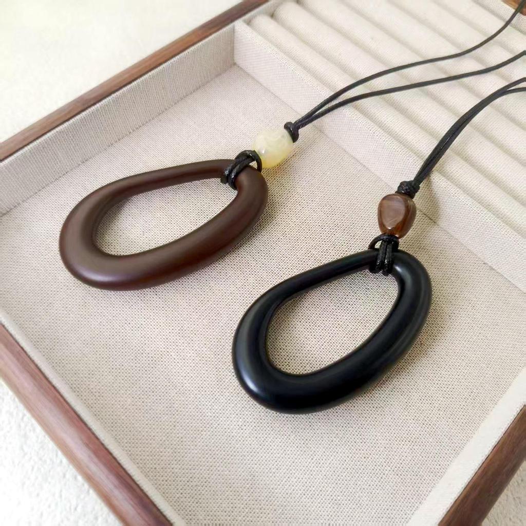 Maillard Retro Korean Style Necklace for Women - Versatile Autumn/Winter Jewelry Chain