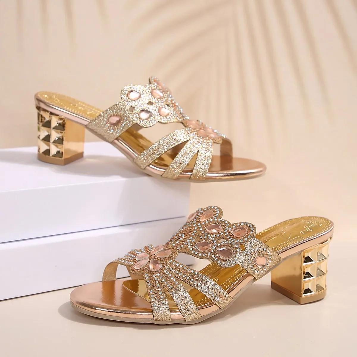 

Мода 2024 года, новые женские сандалии, летние элегантные тапочки, толстый каблук с выемкой, однострочный, с рыбьим ртом, пляжные сандалии 42 золотой